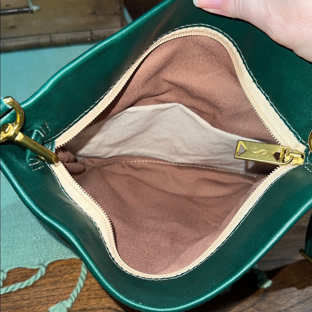Sseko Retired Fold Over Leather Crossbody Bag in Agave Green - Picture 3 of 8
